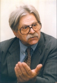 RAZGOVOR književnik Ljubivoje Ršumović prvi dobitnik nagrade Mika Antić