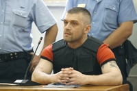 U sudnicu došao u panciru