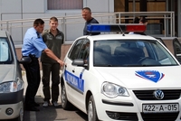 Napadači na policajce zaradili jednomjesečni pritvor