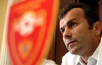 Bićemo tvrd orah za sve