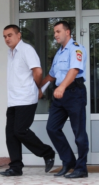 Rafal u leđa, pa ovjera u glavu