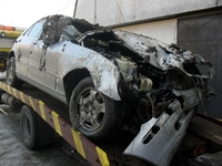 U mercedesu jedan poginuo, dvojica povrijeđena
