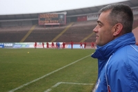 Vlado Jagodić, trener Borca -  Problemi sa veznim redom