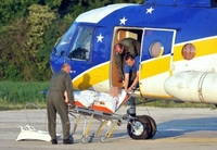 Izrešetani pacijent ispao iz bolničkog helikoptera