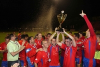 FK Borac: Žarić opet podigao pehar