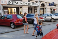Dva puta opljačkali istu poslovnicu Intesa Sanpaolo banke 