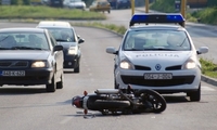 Poginuli dvojica traktorista, motociklista i vozač mercedesa