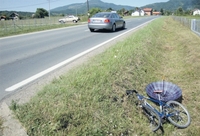 Udario biciklistu i pješaka pa ga zgazio kadet