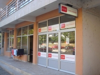 Prijetili pištoljem, pa odnijeli dnevni pazar