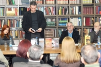 Poezija kao konflikt dodira