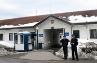 Policija uhapsila trojicu bombaša