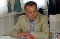 Smijenjen Nenad Bjeković