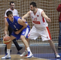 Igokea lako izašla na kraj sa Borcem