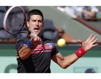 Nole brani krunu u Dubaiju