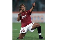 Batistuta jedva stoji na nogama