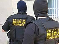 Službenici Uprave za idirektno oporezivanje BiH na slobodi
