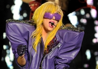 Lady GaGa zaradila 30 miliona dolara putem Tvitera