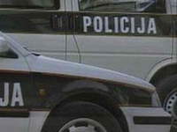 Teško povrijeđen vozač automobila “nisan”