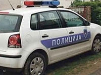 Premlatio komšiju drvenim štapom
