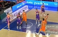 Koš iz očaja sa 28 metara! VIDEO
