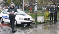Maloljetnici ukrali i slupali automobil