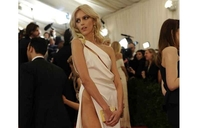 Anja Rubik izbacila nogu a nema gaće  FOTO, VIDEO