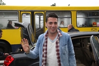 Rambo isprobao binu, a Joksimović i Maja Sar na putu za Baku