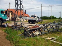 Automobilom udarila u stub trafostanice, mještani bez struje i vode FOTO