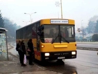 Kalesija: Djevojčica u toku vožnje ispala iz autobusa