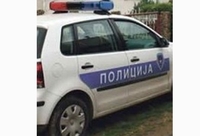Vozač doživio srčani udar, pa sletio sa puta