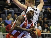 Vatreno u Pioniru, Partizan poveo