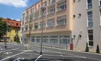 “Molotovljevi kokteli” bačeni na pekaru