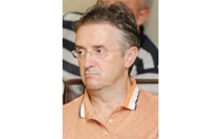 Trniniću kormilo, Golić pomoćnik