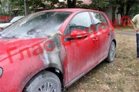 Privedena jedna osoba zbog paljevina automobila u Banjaluci FOTO