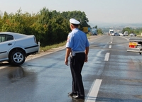 Dvoje povrijeđenih prilikom prevrtanja džipa 