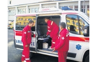 Pacijent šipkom pretukao doktorku