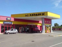 Bijeljina: Ciglom udario radnika pumpe i ukrao mu 1.250 KM