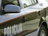 Pesnicom u glavu udario policajca i teško ga povrijedio