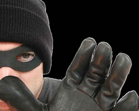 Policija traga za provalnikom u pravoslavni hram