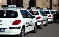 Pobjegao iz policijskog auta i oteo drugi automobil