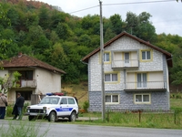 Zaklao majku, pa pokušao da se ubije