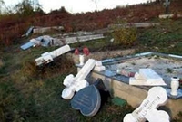 Srebrenica: Uhapšena dva lica zbog skrnavljenja srpskog groblja