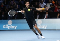 Nole sa asovima igra fudbal