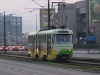 MUP KS: Poginulo dvoje pješaka usljed udara tramvaja i voza