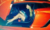 Soraja vozi najnoviji “lamborgini” 
