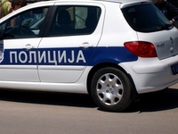 Poslanik SNS udario dijete kolima na pješačkom i pobjegao