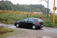 Voz naletio na auto, vozač poginuo