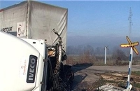 Voz naletio na kamion, povrijeđen muškarac FOTO