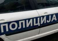 Novi Sad: Petorica mladića pretukla dvojicu policajaca
