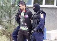 Sandro Kaurin vraćen u pritvor